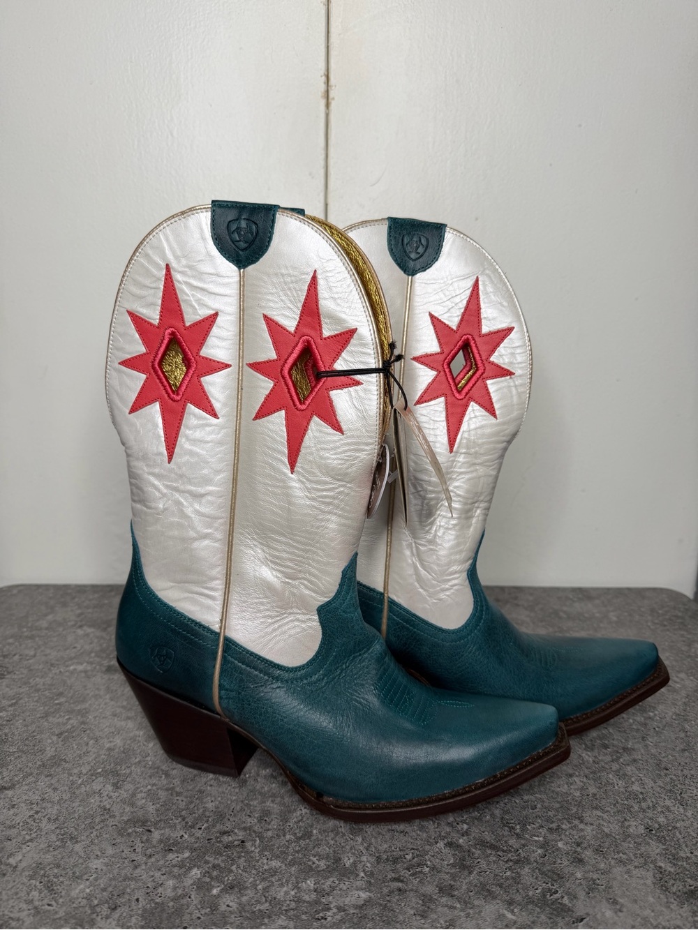 ARIAT WOMEN STARLIGHT WESTERN BOOTS SNIP TOE TURQUOISE size 8.5 rodeo stagecoach